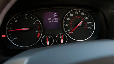 Renault Laguna hatchback interior detail