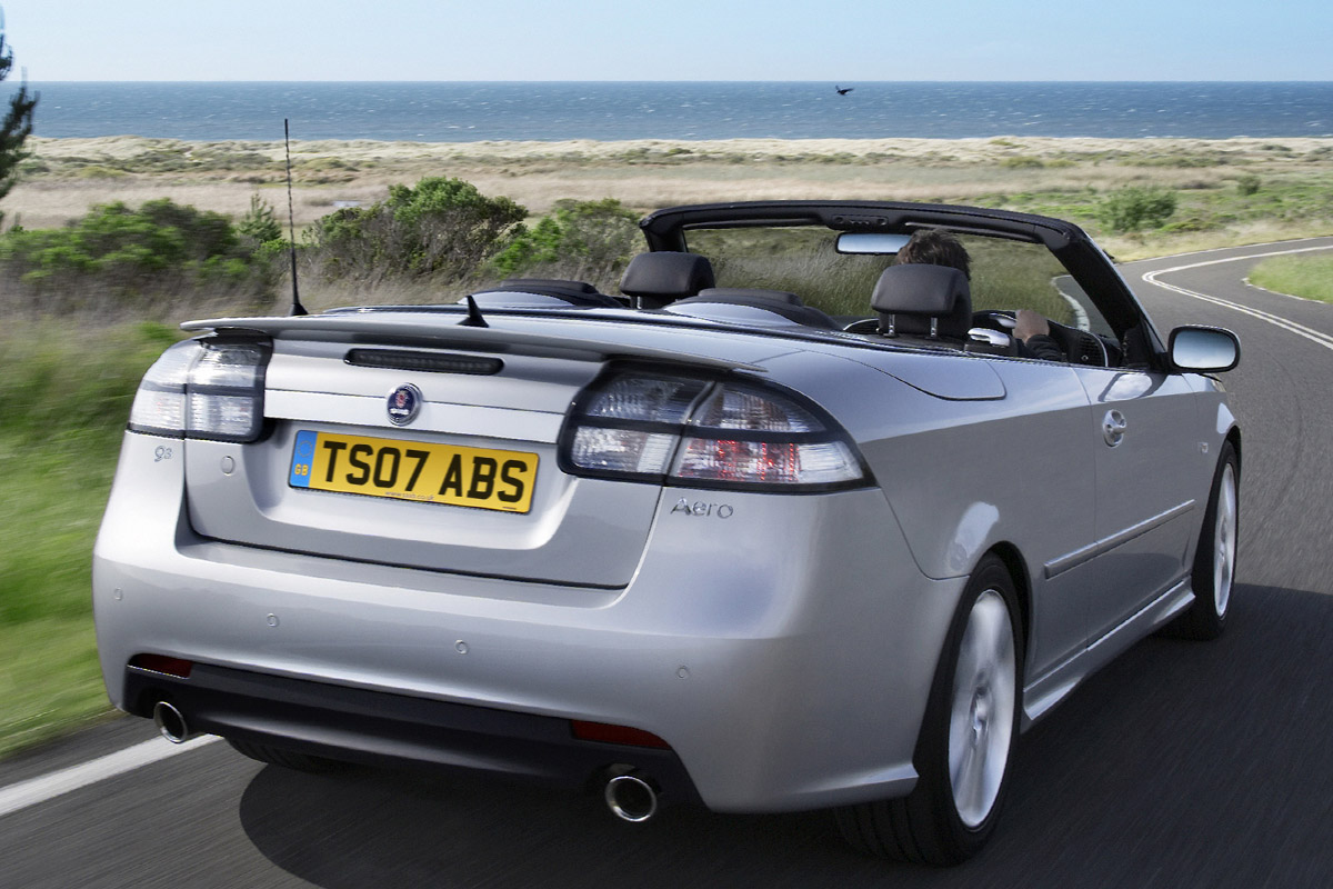 Saab 9-3 convertible rear tracking