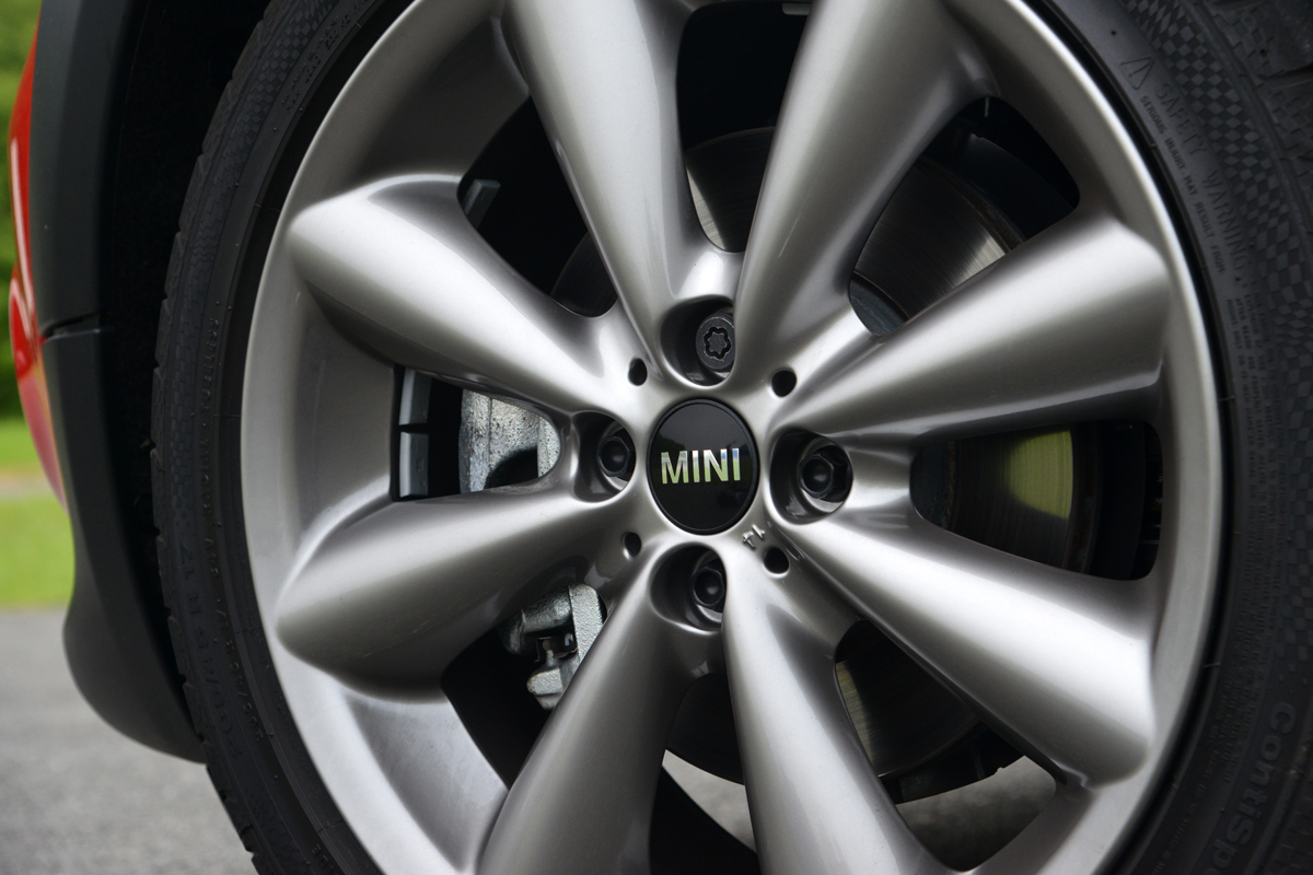 MINI Cooper D London 2012 Edition wheel