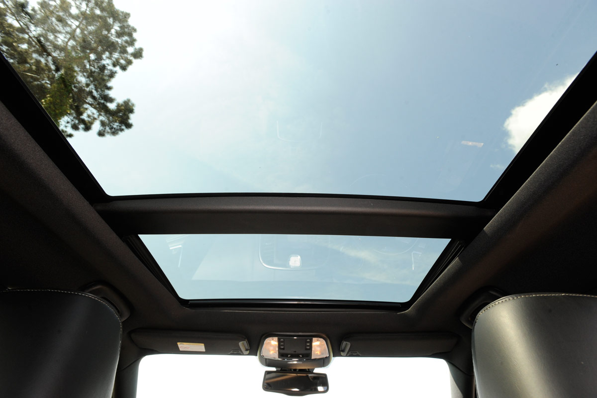 Chrysler 300C panoramic roof