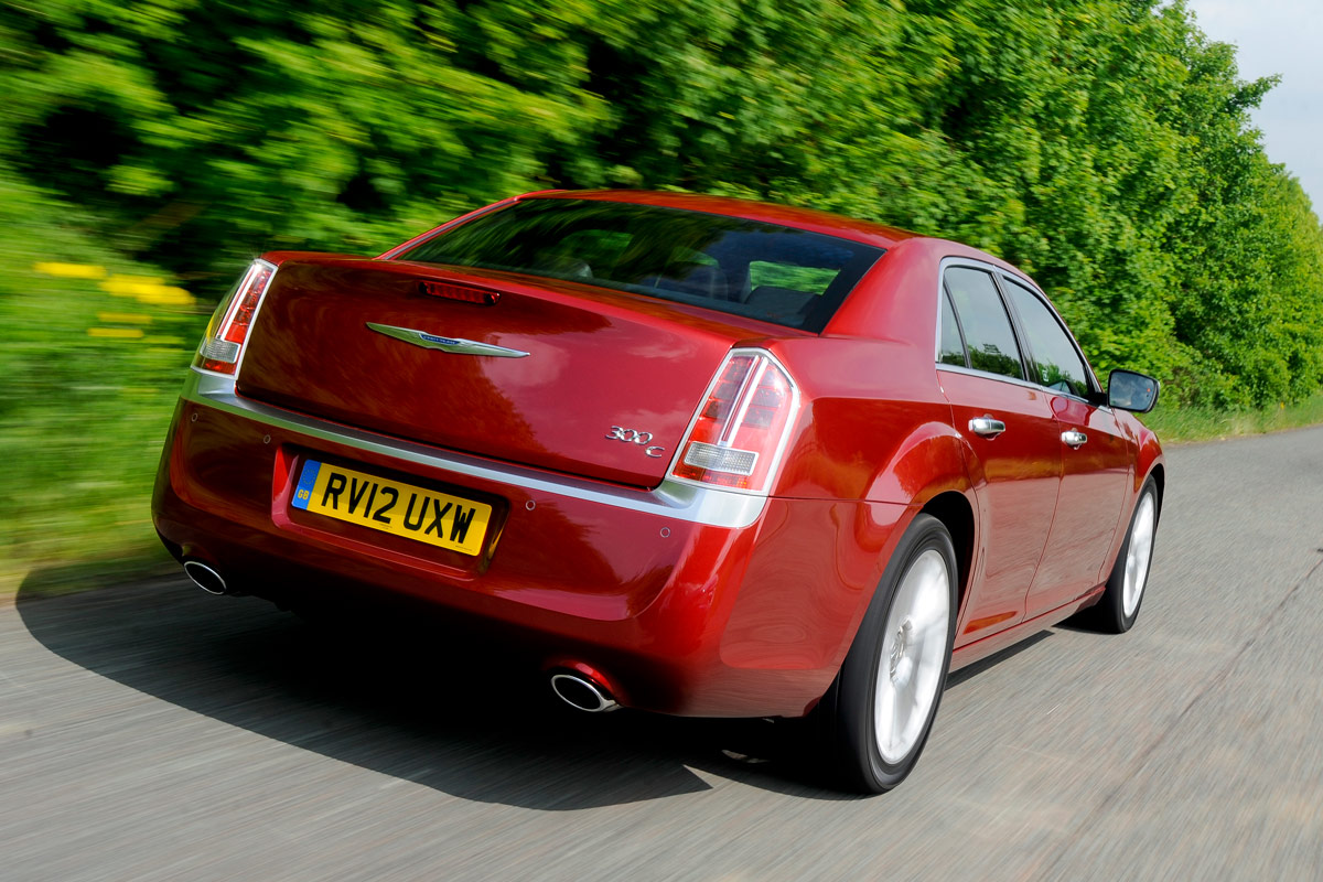 Chrysler 300C rear tracking