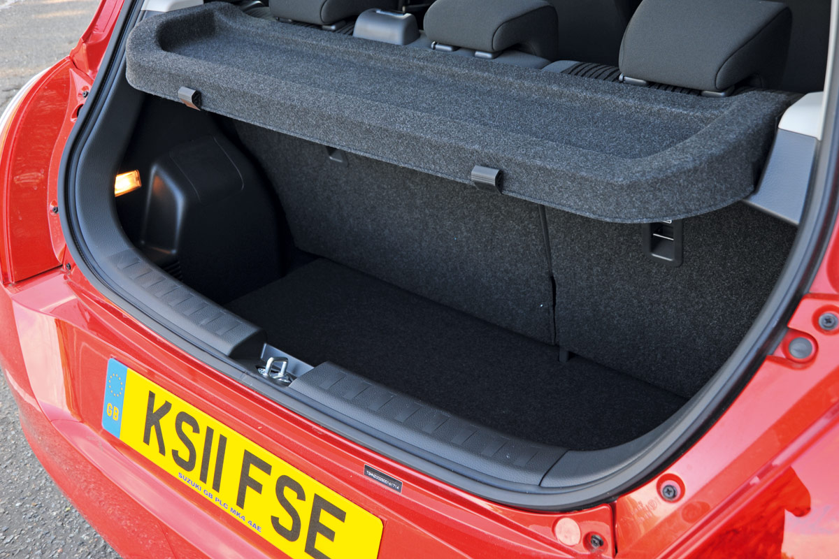 Suzuki Swift boot