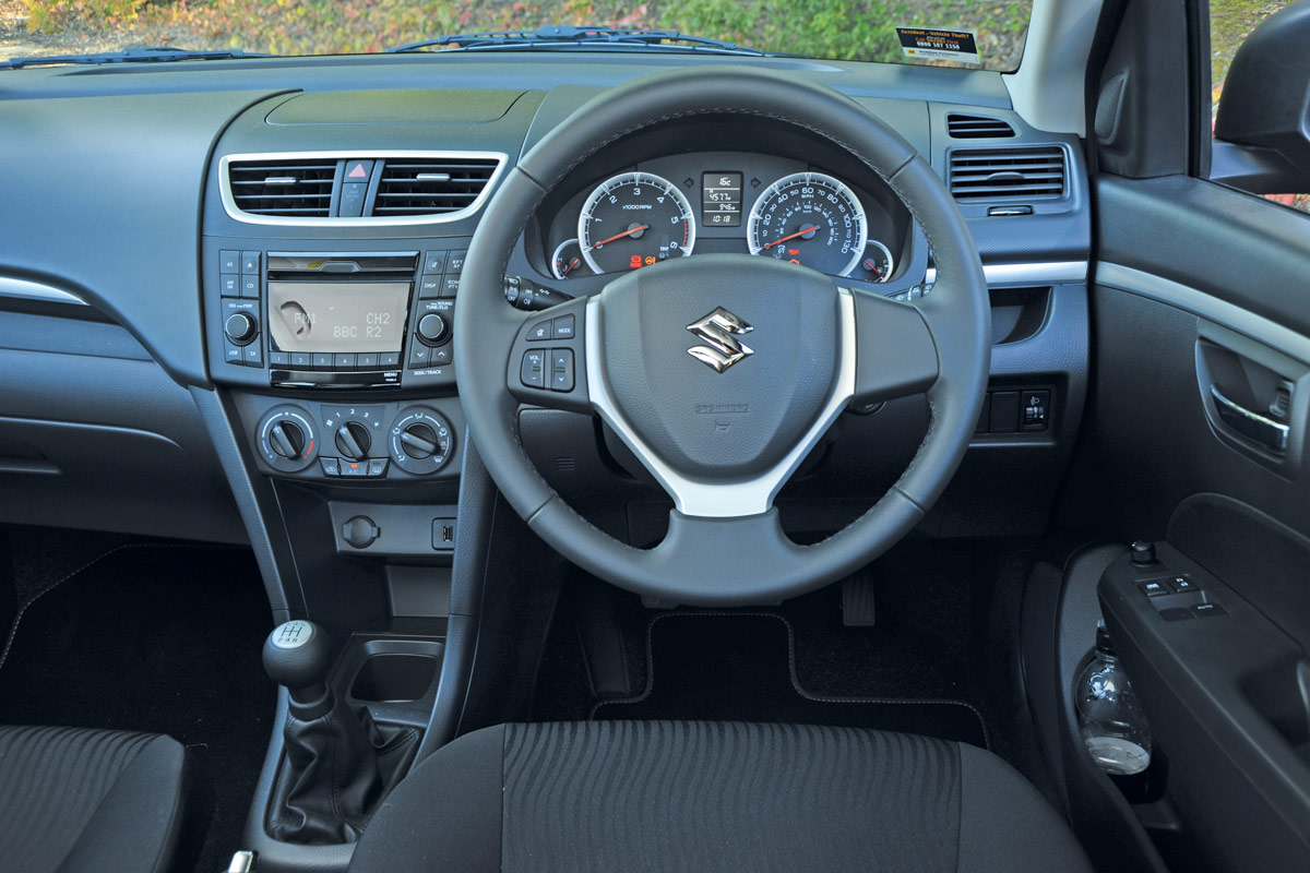 Suzuki Swift dash