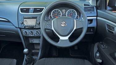 Suzuki Swift dash