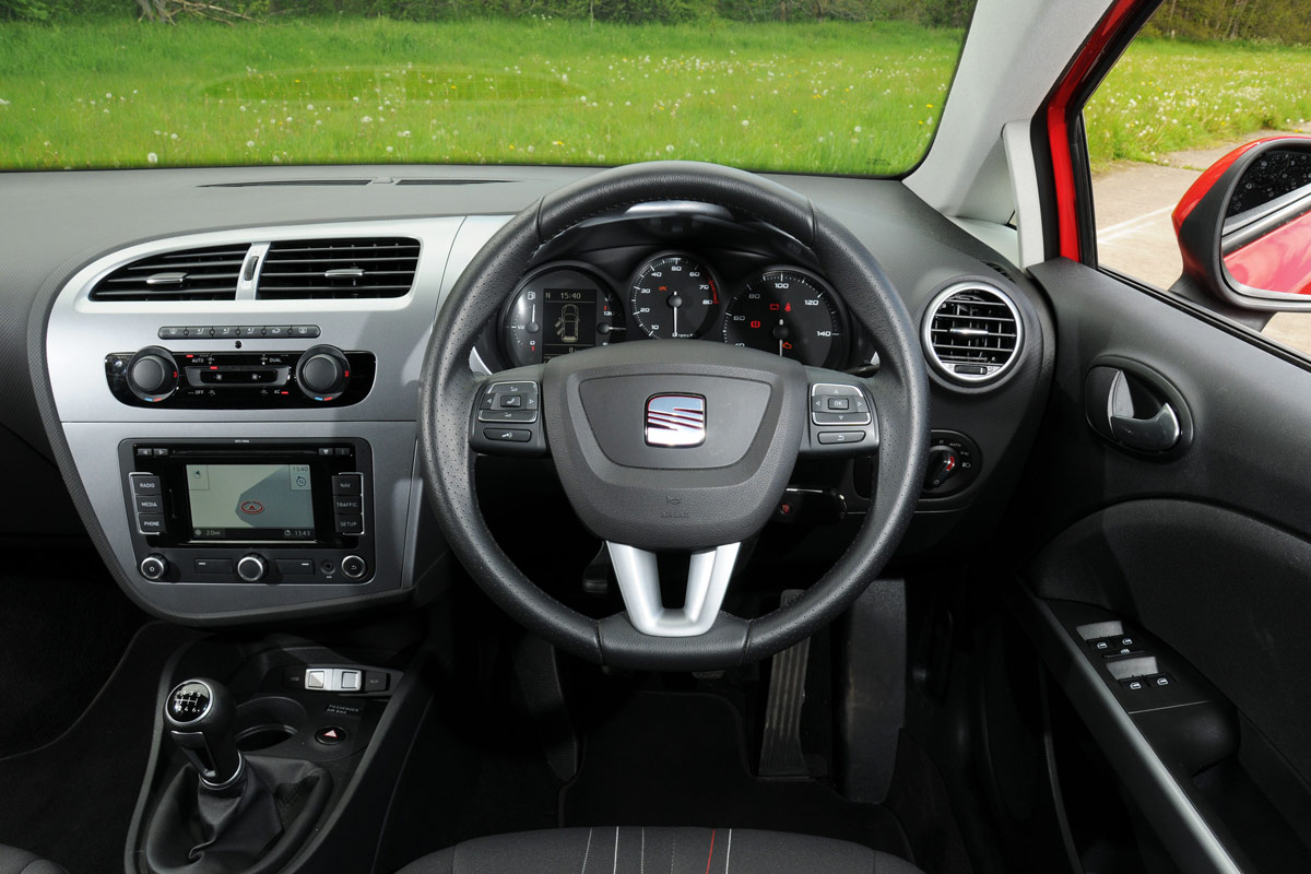 SEAT Leon 1.2 TSI dash