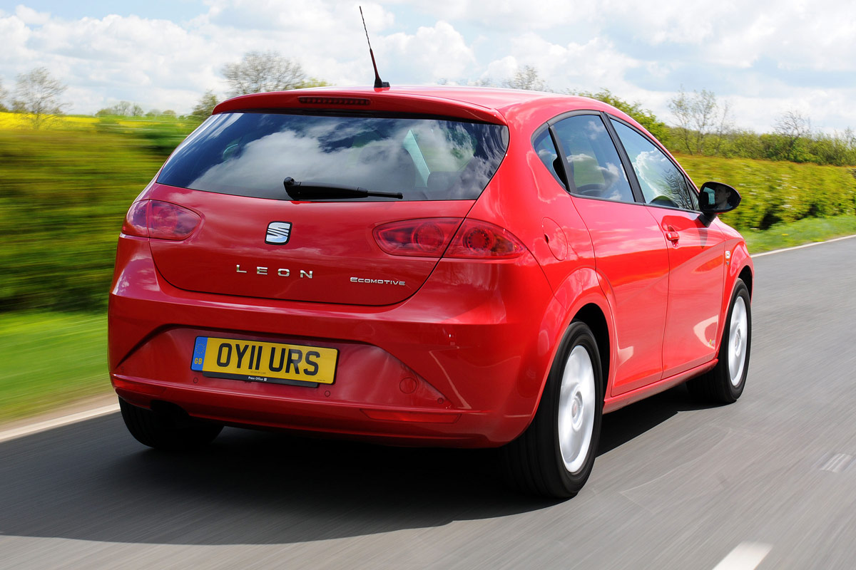 SEAT Leon 1.2 TSI rear tracking