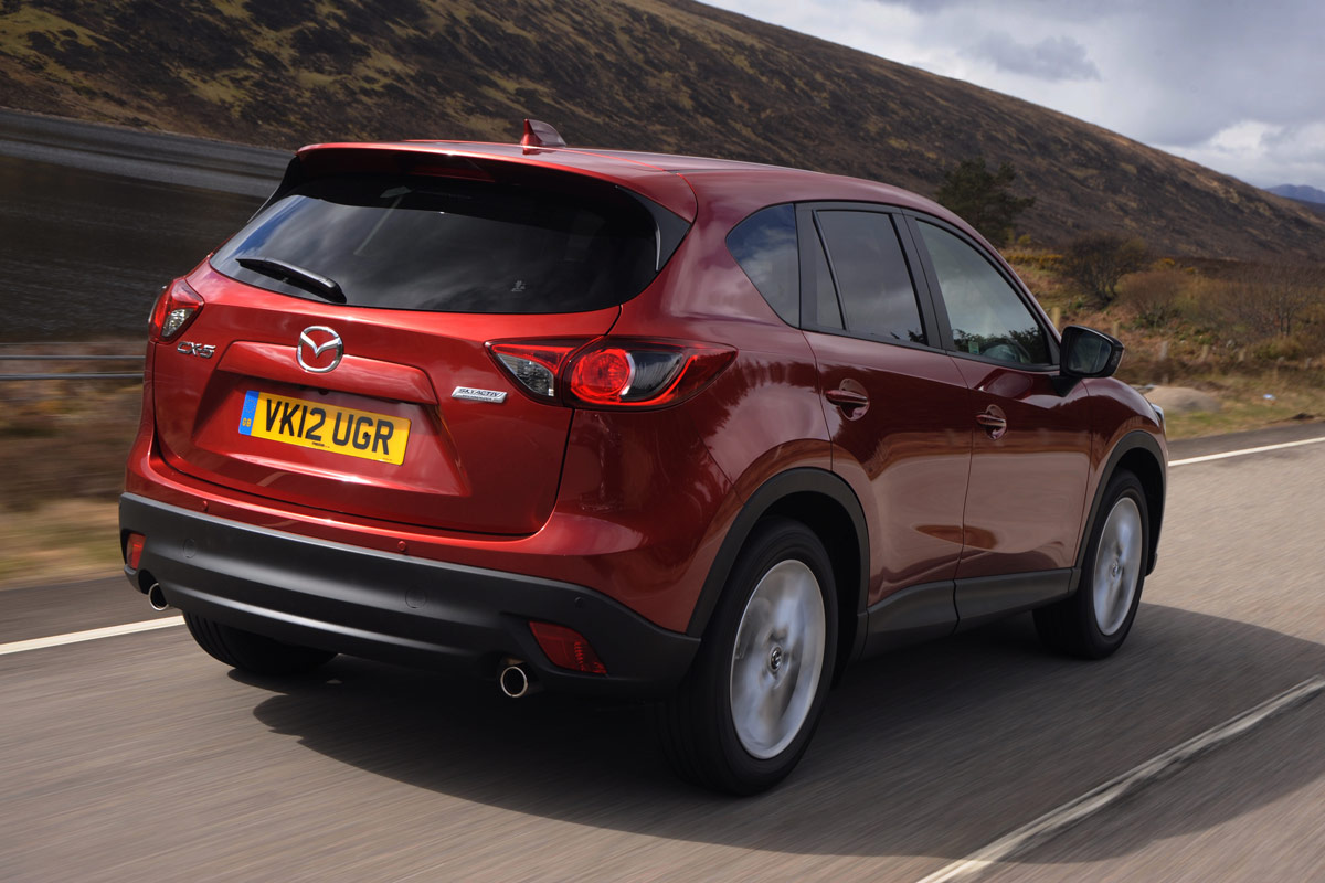 Mazda CX-5 2.2 D rear tracking