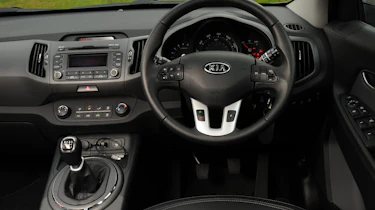 Kia Sportage 1.7 CRDi interior