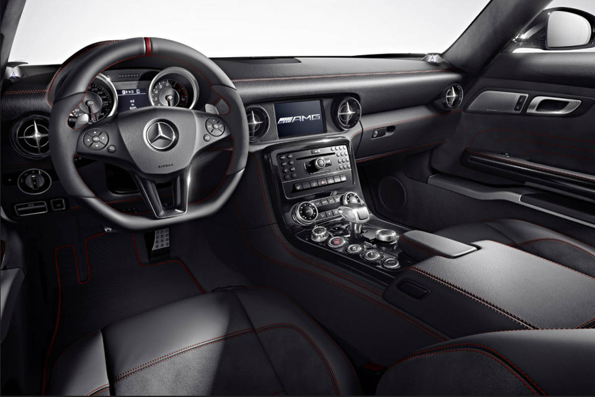 Mercedes SLS AMG GT interior
