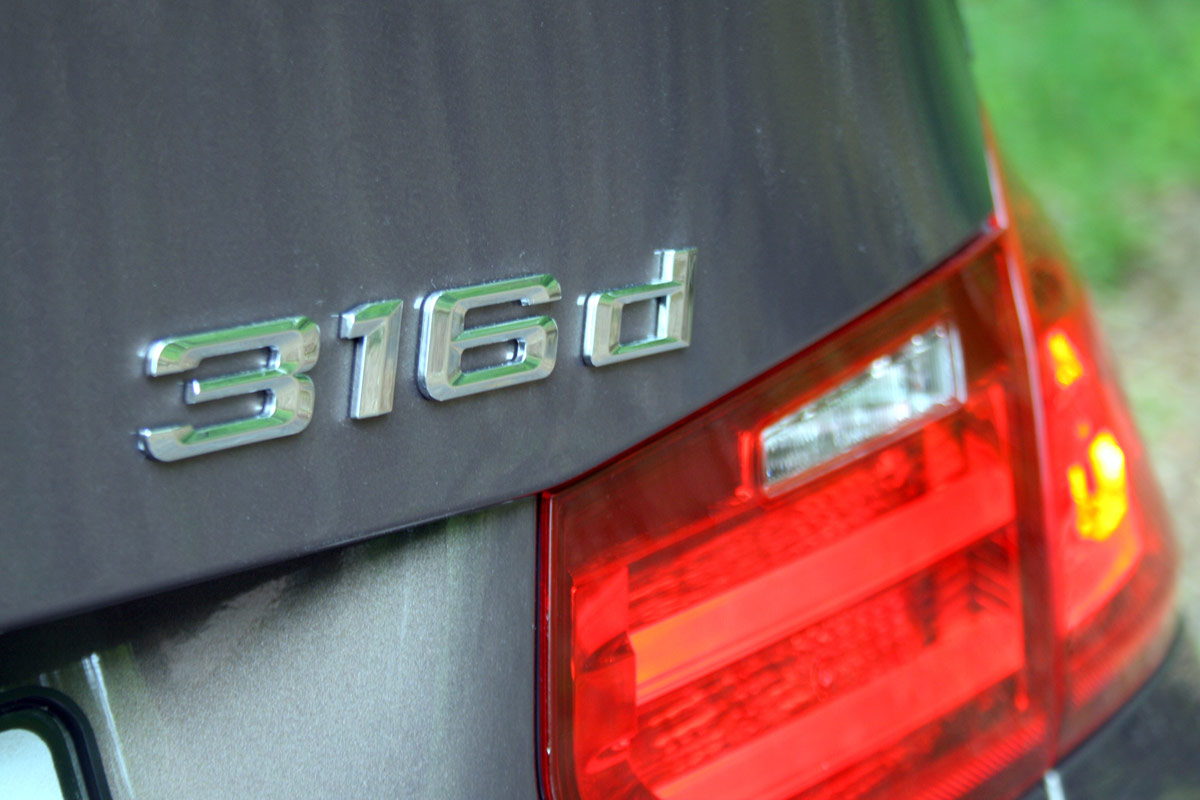 BMW 316d badge