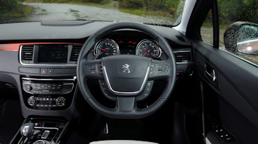 Peugeot 508 RXH HYbrid4 interior
