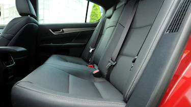 Lexus GS 450h rear seats