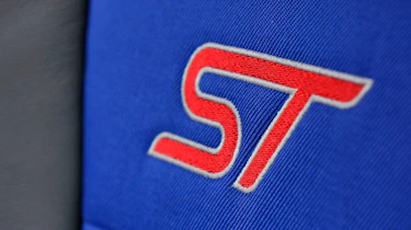 Ford Focus ST badge