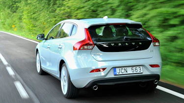 Volvo V40 D4 rear tracking