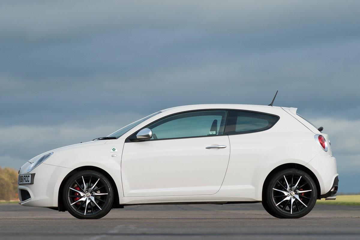 Alfa Romeo MiTo Cloverleaf profile
