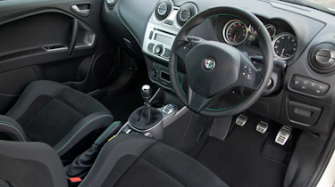 Alfa Romeo MiTo Cloverleaf interior