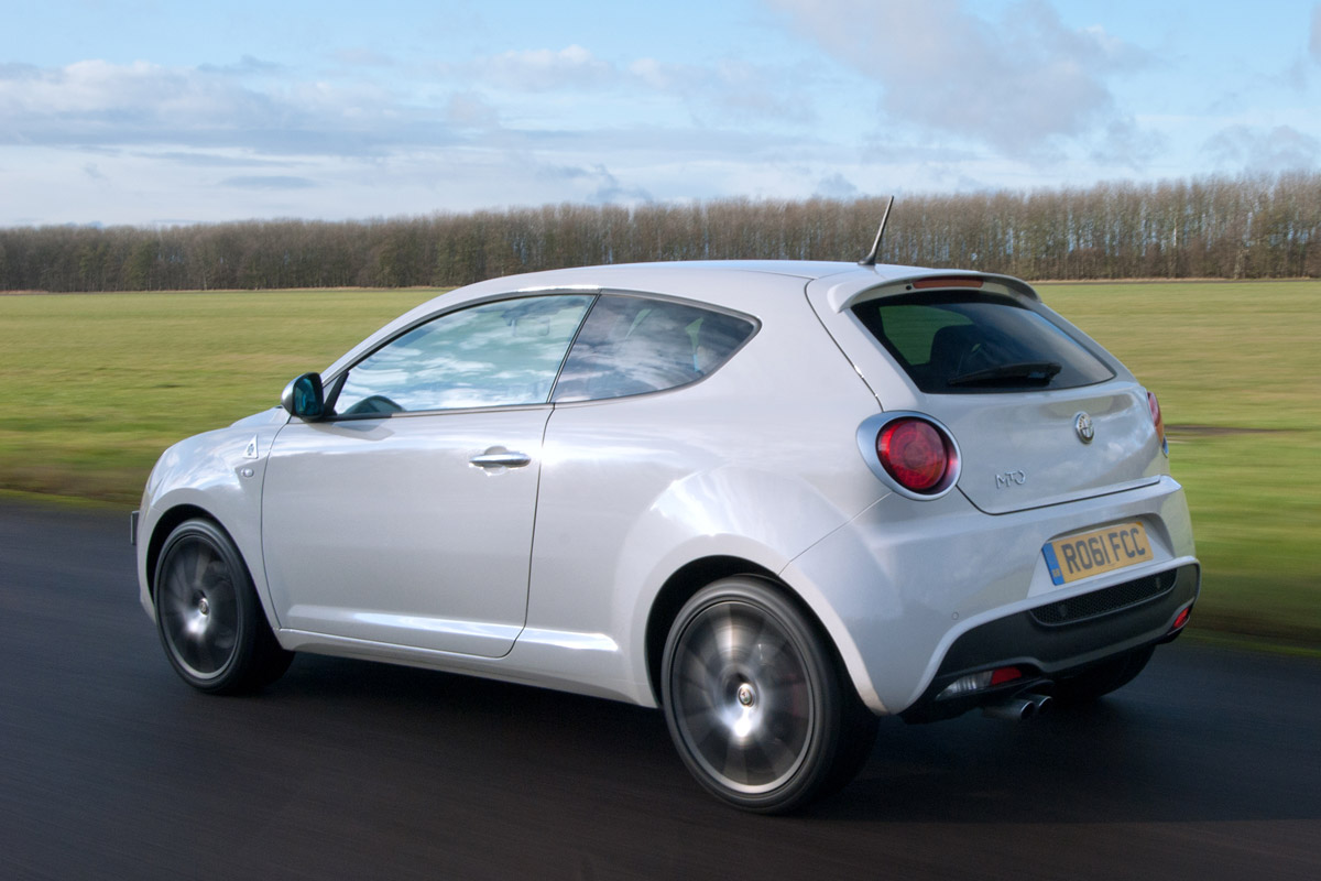 Alfa Romeo MiTo Cloverleaf rear tracking