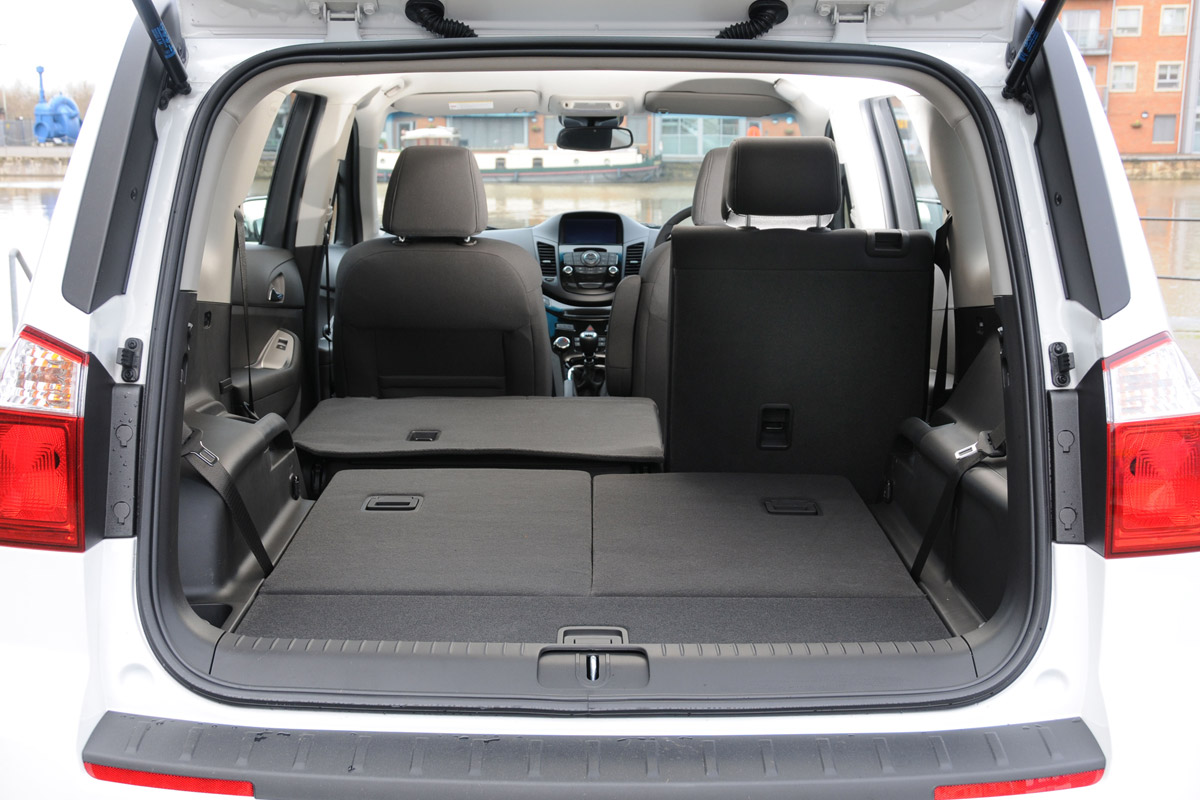 Chevrolet Orlando boot