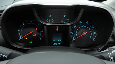Chevrolet Orlando dials