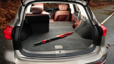 Infiniti EX boot