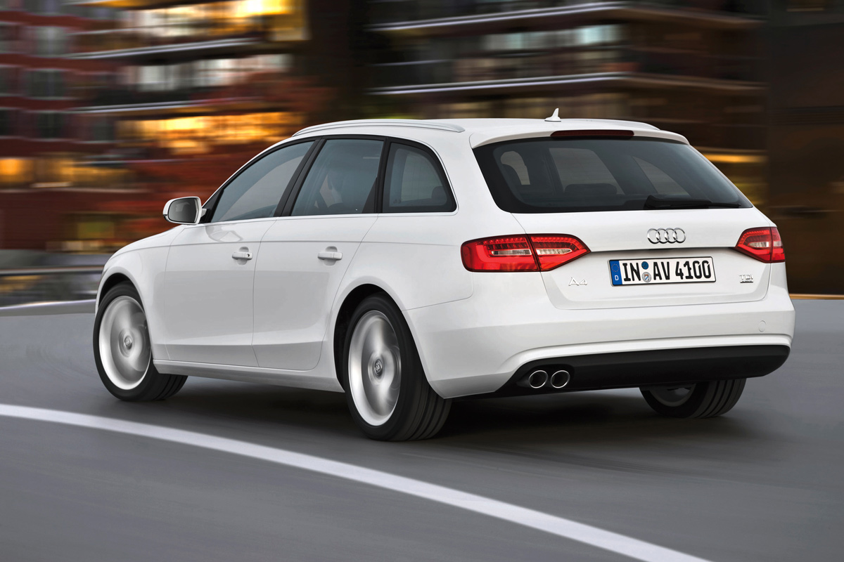 Audi A4 Avant rear tracking