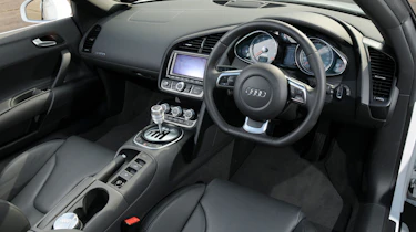 Audi R8 Spyder interior