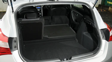 Hyundai i30 boot