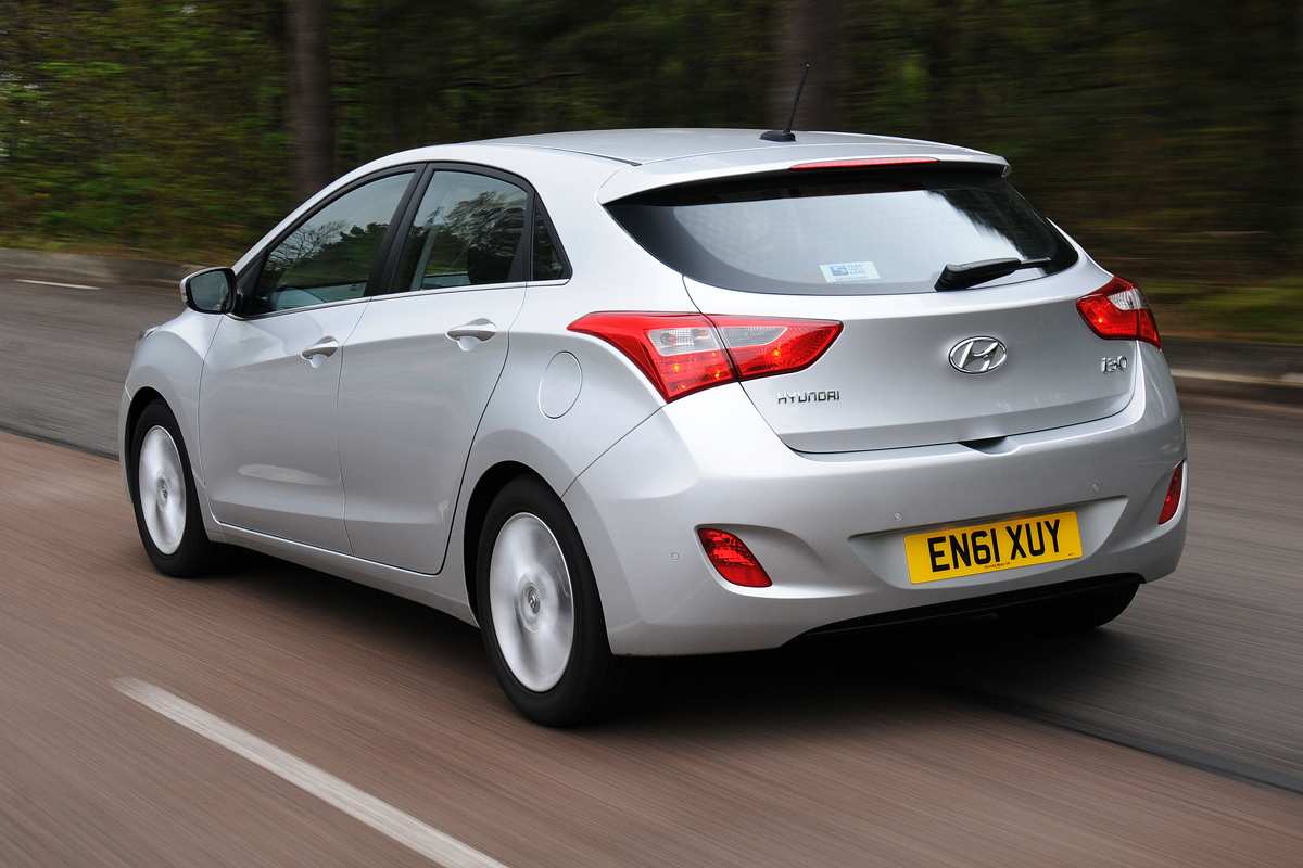 Hyundai i30 rear tracking