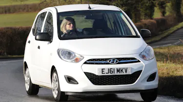Hyundai i10 front cornering