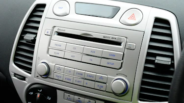 Hyundai i20 centre console