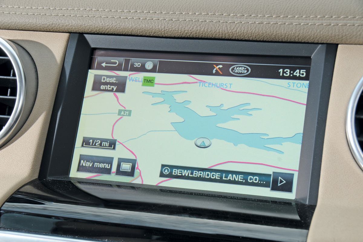 Land Rover Discovery 4 sat-nav
