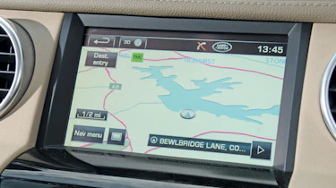 Land Rover Discovery 4 sat-nav