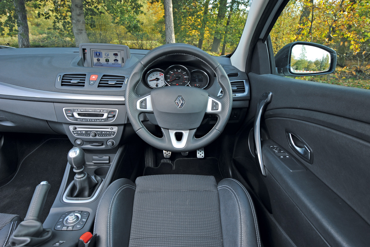 Renault Megane Coupe interior