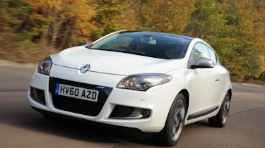 Renault Megane Coupe front tracking