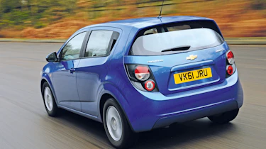 Chevrolet Aveo rear tracking