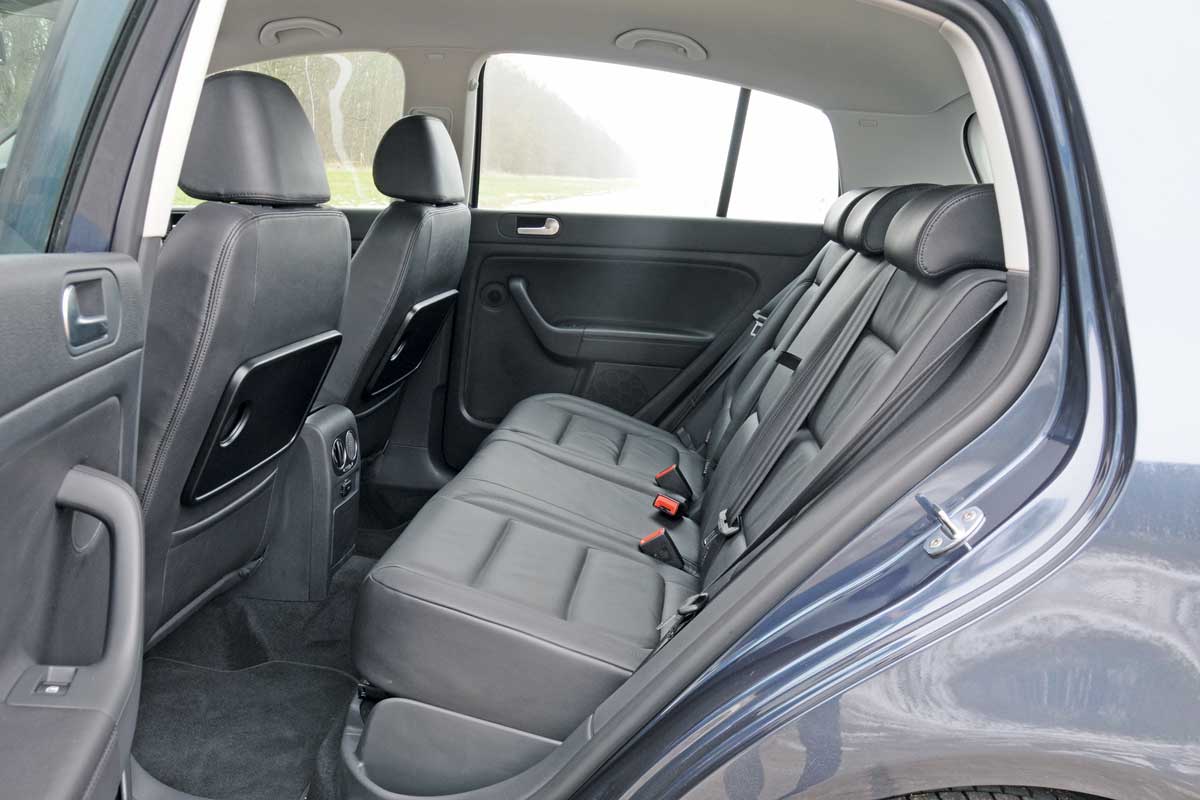 Volkswagen Golf Plus rear seats