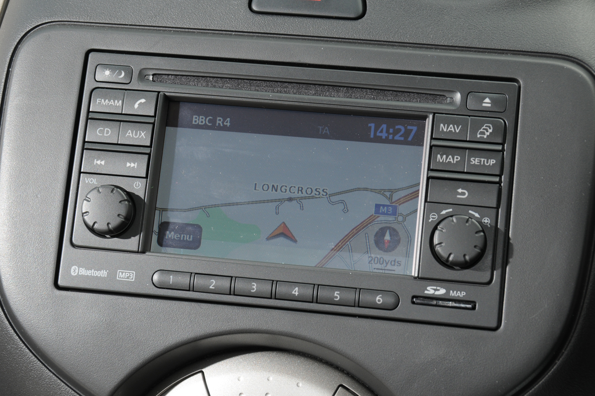 Nissan Micra display