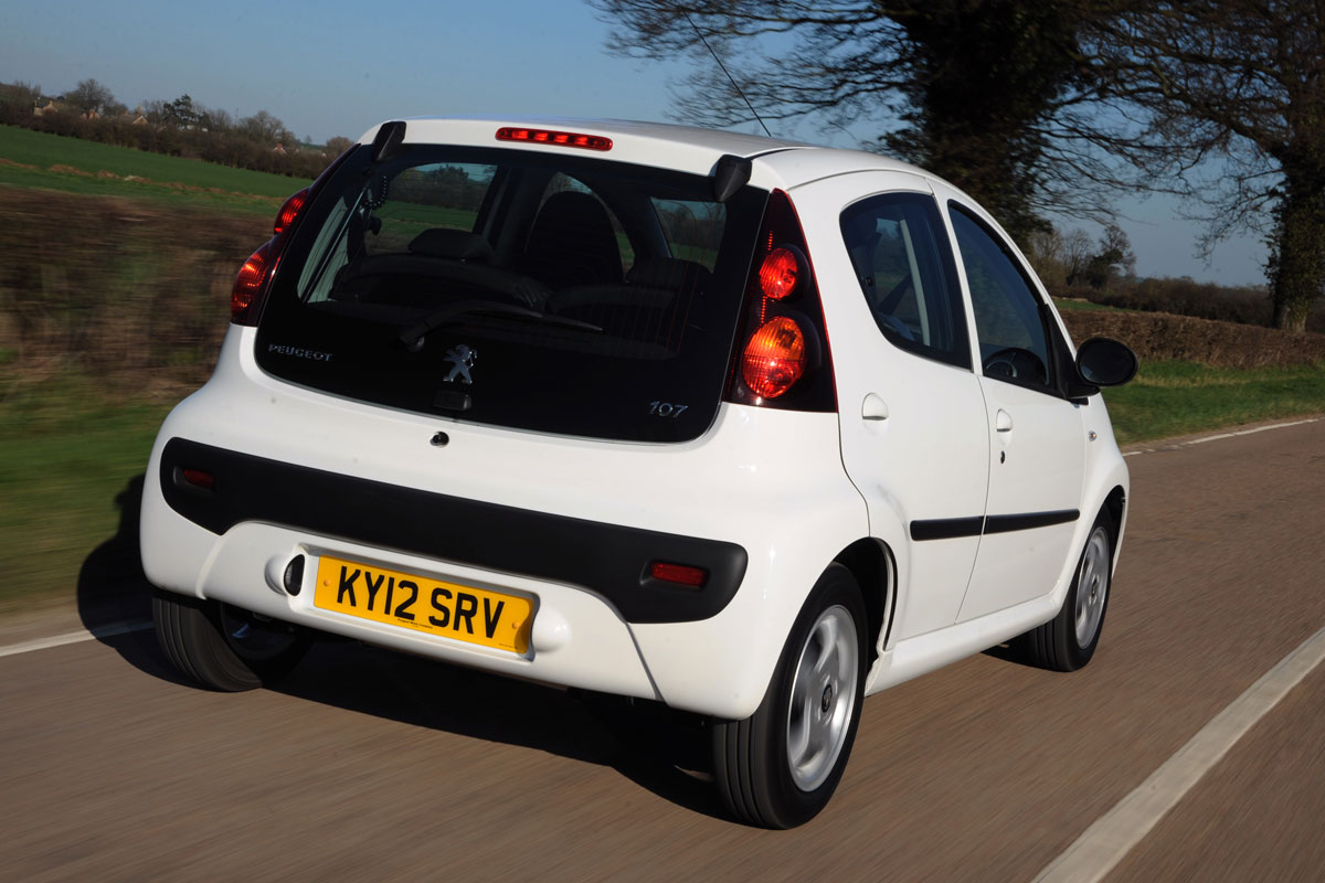 Peugeot 107 rear tracking