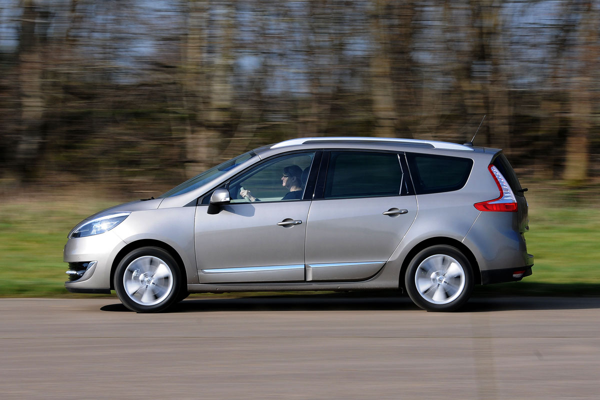 Renault Grand Scenic profile