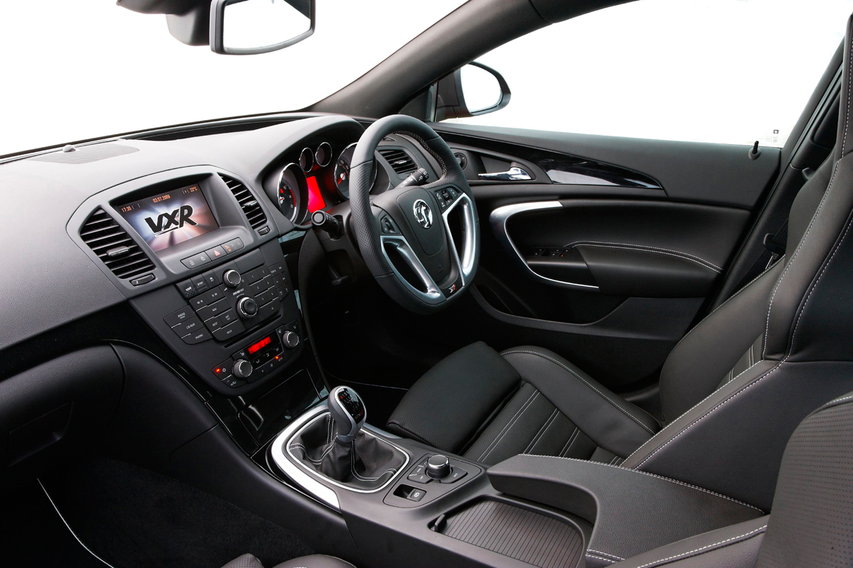 Vauxhall Insignia VXR Sports Tourer interior