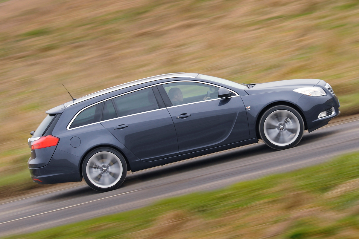 Vauxhall Insignia Sport Tourer profile