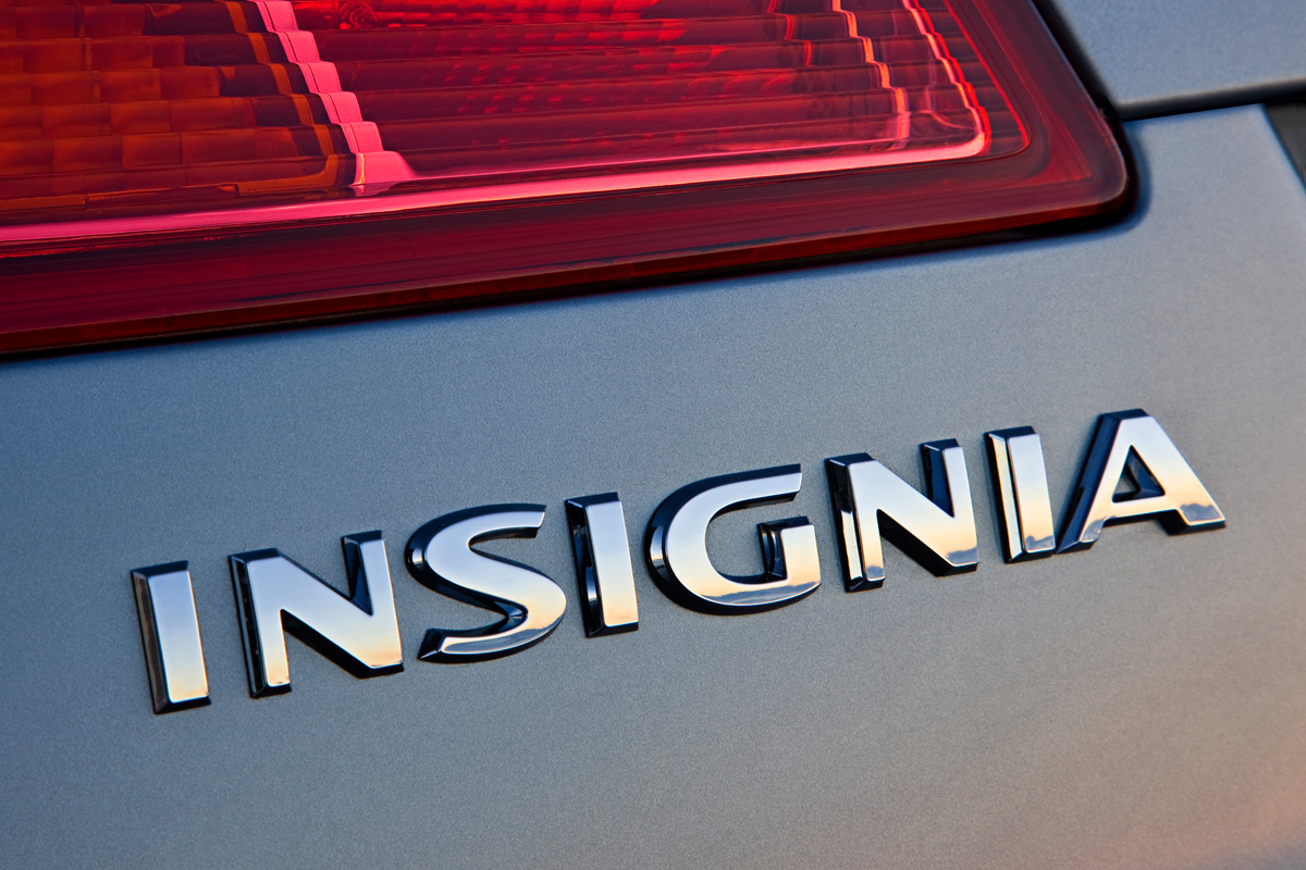 Vauxhall Insignia Sport Tourer badge