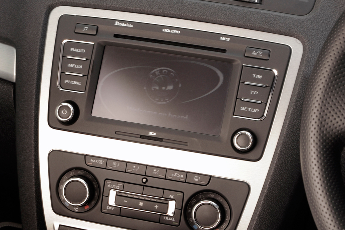 Skoda Octavia vRS display
