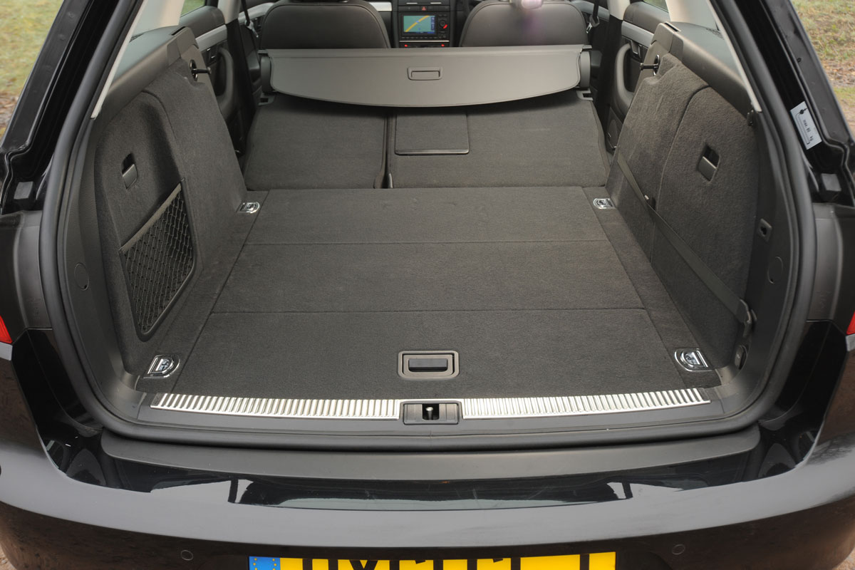 Seat Exeo ST boot