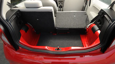 SEAT Mii boot