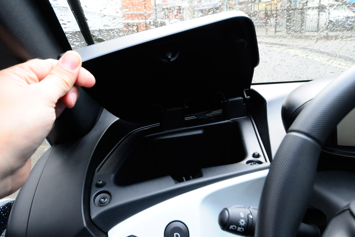 Renault Twizy cubby