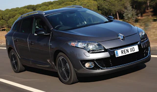 Renault Megane Sport Tourer front tracking
