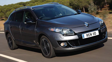 Renault Megane Sport Tourer front tracking