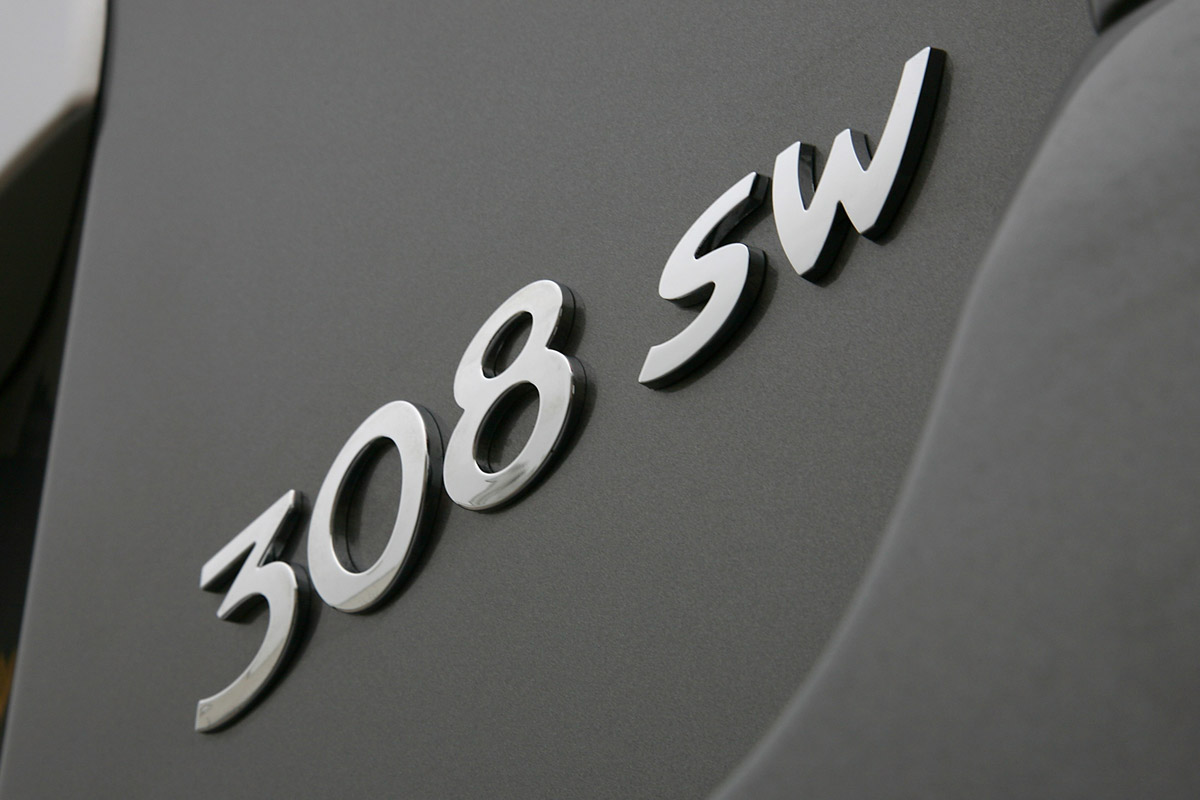 Peugeot 308 SW badge