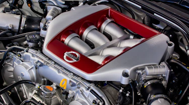Nissan GT-R engine